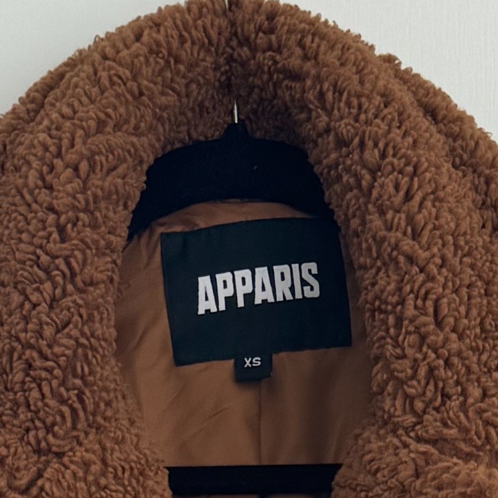 Apparis Teddy Coat - Picture 3 of 4